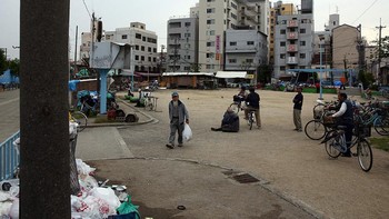 Di sini banyak akomodasi murah meriah bagi mereka yang miskin. Tersedia juga berbagai pekerjaan serabutan dengan penghasilan rendah, biasanya buruh harian di konstruksi dan sejenisnya. Foto: Getty Images