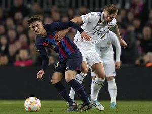 Real Madrid Tak Peduli Jarak Poin dengan Barcelona