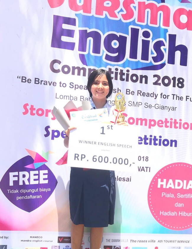 Tak hanya berparas canti, Bulan juga ternyata merupakan siswi yang cerdas. Dalam salah satu ungggahannya terlihat jika Bulan pernah memenangkan juara satu kategori English Speech di sebuah kompetisi tahun 2018. Foto: Instagram/@bulansutena