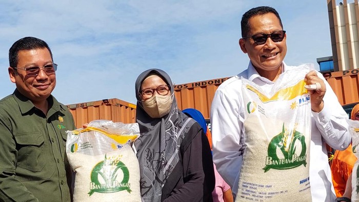 Direktur Utama Perum Bulog Budi Waseso