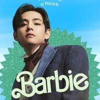 Kalau pemeran Ken satu ini terlihat bak seorang prince charming. Visual V BTS memikat banyak penggemar wanita. Foto: dok. Twitter @starfess