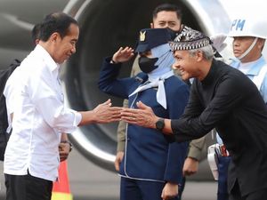Ganjar Sambut Jokowi di Solo: Sugeng Rawuh Bapak Presiden