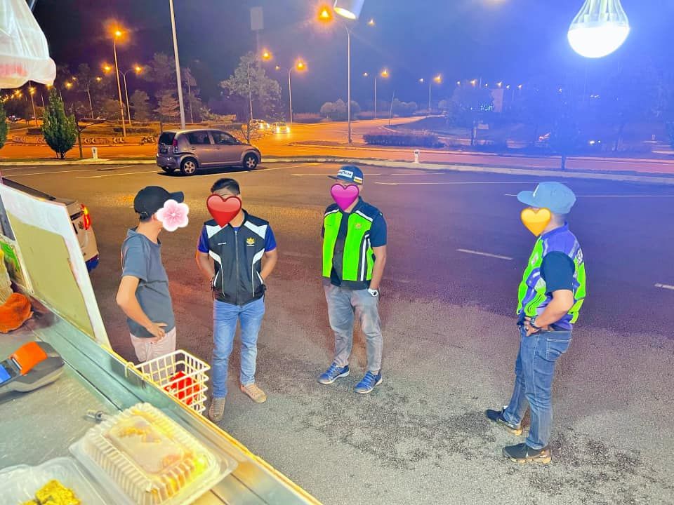 Gegara Jualan 'Tahu Busuk', Penjual Ini Dikejar dan Diusir Polisi