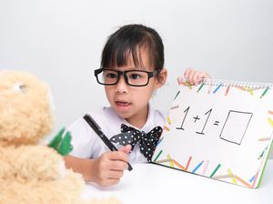 Tips Tingkatkan Kemampuan Calistung pada Anak, Orang Tua Merapat!