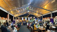 Selain menghadirkan 50 tenant kuliner yang kebanyakan merupakan UMKM, Nagita Slavina juga menambahkan tenant fashion dan food truck yang unik. Tentunya dengan keseruan live music dan movie time. Foto: detikcom/Riska Fitria