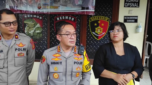 Kapolresta Denpasar Kombes Bambang Yugo Pamungkas saat bertemu wartawan di Polsek Denpasar Selatan, Kamis (6/4/2023).
