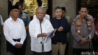 Dalam rapat ini seluruh kementerian dan lembaga terkait menyampaikan kesiapan yang dilakukan serta skenario rencana aksi dalam menghadapi Idul Fitri 2023 dari sisi keamanan, ketertiban dan kelancaran lalu lintas.