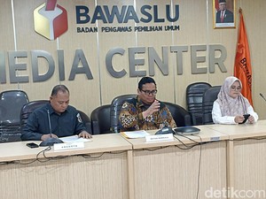 Bawaslu Tak Temukan Pelanggaran soal Elite PDIP Bagi-bagi Amplop di Masjid