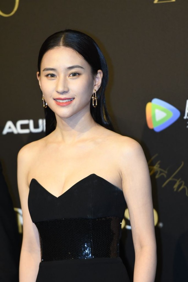 Laurinda Ho yang memiliki paras cantik populer di Instagram. Pengikutnya saat ini sudah lebih dari 653 ribu. Dalam kesehariannya dia mengurus beberapa bisnis sang ayah, salah satunya restoran. Foto: Getty Images