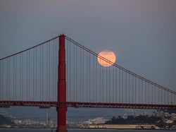 Fenomena Astronomi April 2026: Dibuka dengan Pink Moon, dan Ada Hujan Meteor