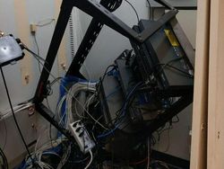 10 Hal yang Bikin Orang IT Geleng-geleng Kepala, Pusing!