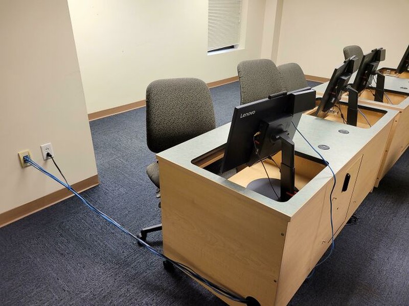 Jangan tunjukkan 10 foto berikut kepada anak IT! Yang ada, mereka bakal pusing setelah melihatnya.