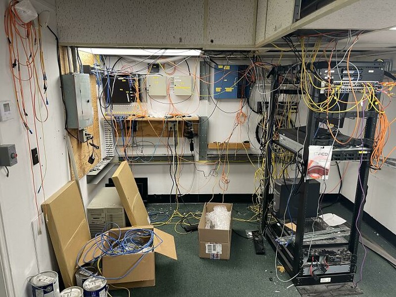 Jangan tunjukkan 10 foto berikut kepada anak IT! Yang ada, mereka bakal pusing setelah melihatnya.