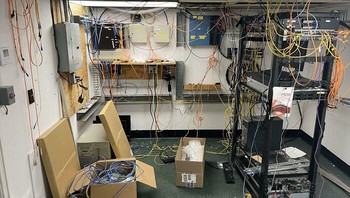 Apakah ini perusahaan spaghetti? Foto: mastermoolah via Bored Panda