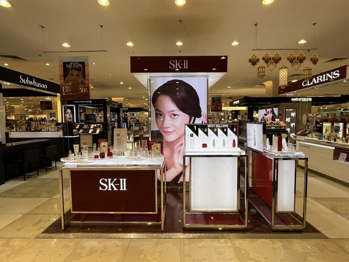 Metro Late Night Shopping