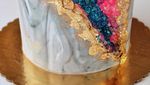 Mirip Kristal dan Permata, Ini Tampilan Geode Cake yang Cantik