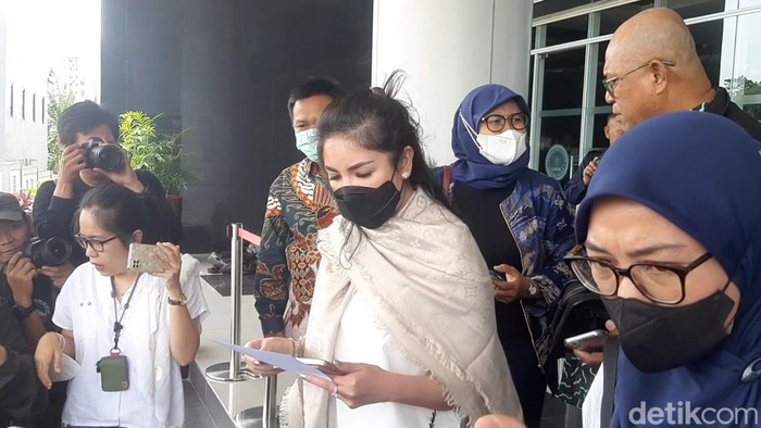 Nindy Ayunda