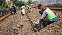 Menurut PT KAI Daop IV Semarang, pemotongan besi rel untuk mengganti rel yang sudah rusak sepanjang 85 meter sebagai persiapan jalur mudik kereta api guna memberikan rasa aman dan nyaman penumpang kereta api.