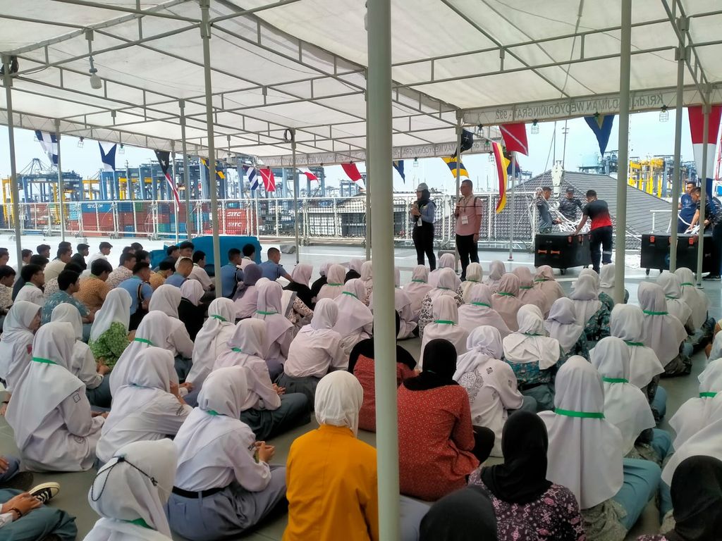 Pesantren Kilat di KRI dr Radjiman Wedyodiningrat
