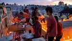 Potret Ziarah Makam Umat Khonghucu Saat Festival Qingming