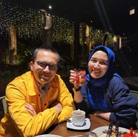 Dalam foto-foto yang dibagikan terlihat jika keduanya kerap menghabiskan waktu bersama. Sahrul juga kerap mengajak Dine menghadiri acara-acara bersama dirinya. Foto: Instagram/@sahrulgunawanofficial