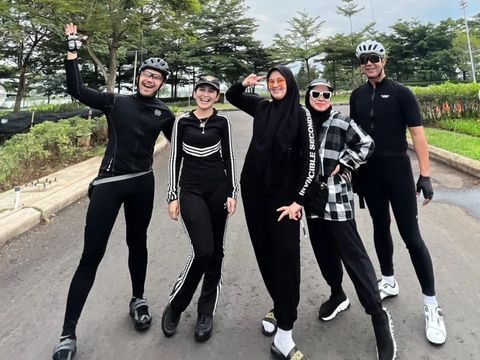 Sahrul Gunawan Sahrul Gunawan dan Dine Mutiara