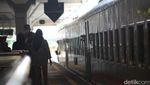 Stasiun Bandung yang Mulai Ramai Pemudik