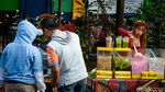 Berburu Takjil Buka Puasa di Pasar Santa Jakarta