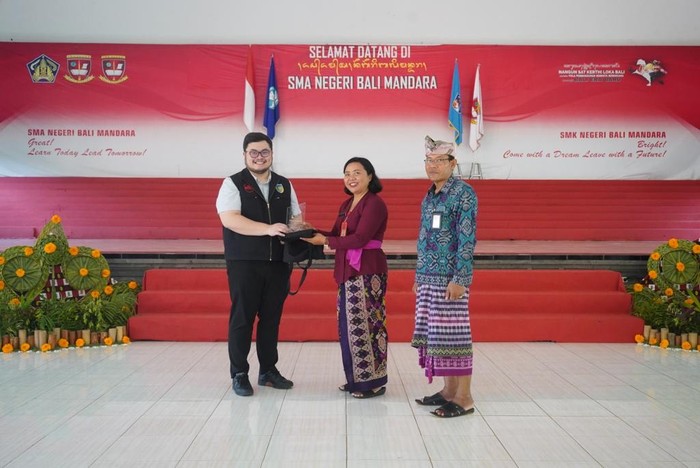 Bupati Kediri Hanindhito Himawan Pramana