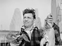 Foto Jadul Nelayan dan Tangkapannya Bikin Melotot