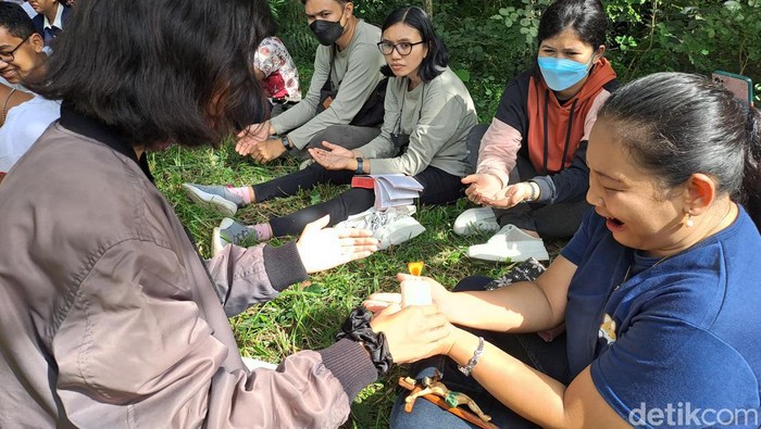Visualisasi Kesengsaraan Yesus saat Jalan Salib Gunung Gandul Wonogiri, Jumat (7/4/2023).