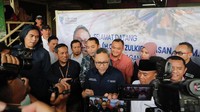 Berdasarkan pantauan, harga beras medium tercatat Rp10.950/kg, beras premium Rp12.400/kg, gula pasir Rp13.000--13.500/kg, tepung terigu Rp12.500--13.000/kg, minyak goreng kemasan premium Rp19.000--19.500/liter, minyak goreng Minyakita Rp14.000/liter, daging sapi Rp120.000/kg, daging ayam ras Rp34.000--35.000/kg, telur ayam ras Rp27.000/kg, bawang putih Rp30.000--35.000/kg, bawang merah Rp35.000/kg, cabai merah keriting  Rp30.000/kg, cabai merah besar Rp25.000/kg, cabai rawit merah Rp25.000--30.000/kg, dan kedelai impor Rp15.000/kg. 