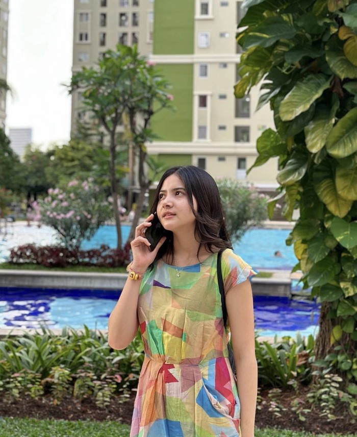 Kulineran Selebgram Cantik Bulan Sutena yang Disukai Maia Estianty Kulineran Selebgram Cantik Bulan Sutena yang Disukai Maia Estianty
