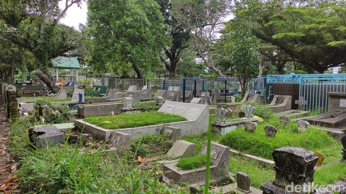 makam di kota malang