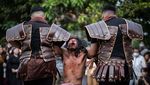 Melihat Prosesi Jumat Agung di Gereja Roh Kudus Surabaya