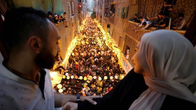 Momen Kebersamaan Buka Puasa Bersama di Kairo