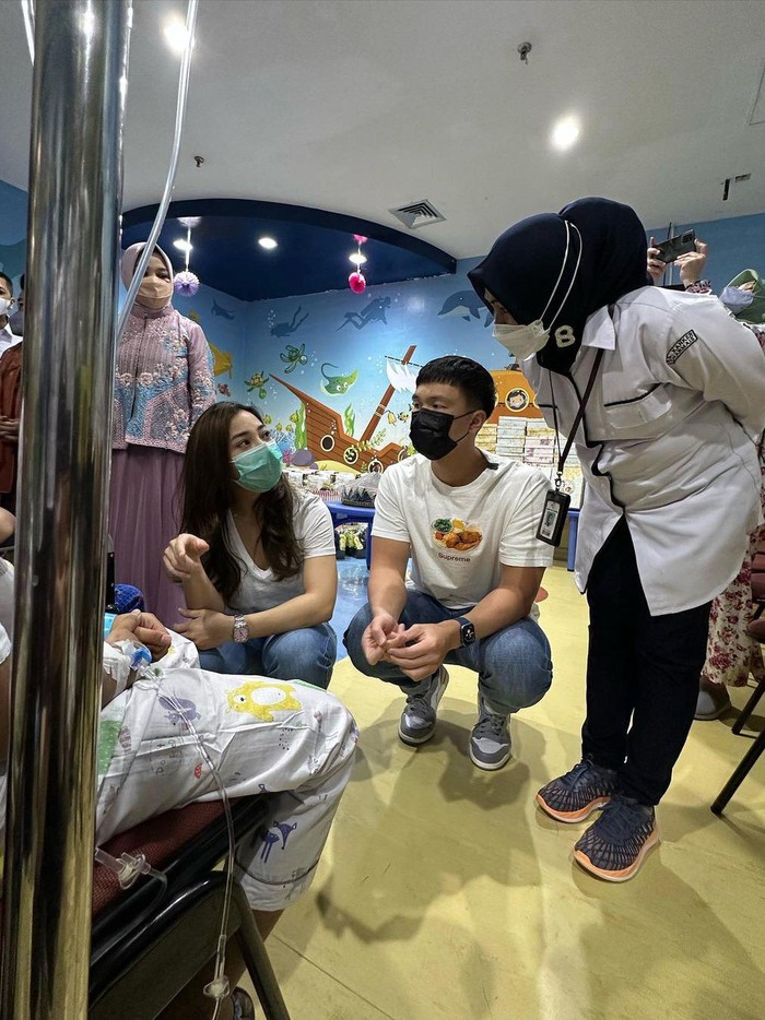 nikita willy Nikita Willy rayakan ultah anak pertama di RS.