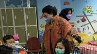 Nikita Willy mengaku sangat bahagia karena merayakan ulang tahun anak pertamanya dengan berbagi terhadap sesama. Foto: instagram
