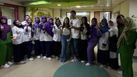 Kedatangannya kali ini untuk merayakan ultah pertama sang buah hati, Issa. Foto: instagram
