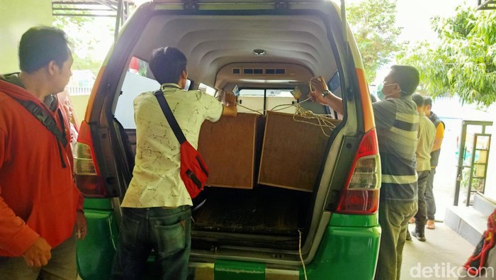 Pemulangan jenazah pasutri asal ampung korban Slamet dukun Banjarnegara, Jumat (7/4/2023).