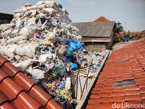 DLHK Depok: Kewenangan Tutup Lapak Pengolahan Sampah Cisalak di Satpol PP