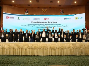 PLN Gandeng 5 Mitra Siapkan Pasokan Listrik buat Hilirisasi Industri