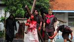 Potret Peringatan Jumat Agung di Berbagai Daerah