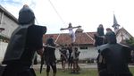 Potret Peringatan Jumat Agung di Berbagai Daerah