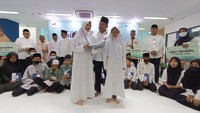 Dalam rangka Ramadan, sekaligus sebagai rangkaian peringatan HUT ke-53, PT Jamkrindo melakukan Safari Ramadan di beberapa daerah dengan menggelar berbagai kegiatan sosial yakni pembagian paket sembako, santunan kepada anak yatim piatu, pemberian bantuan peralatan TPQ dan bantuan Alquran braille. 