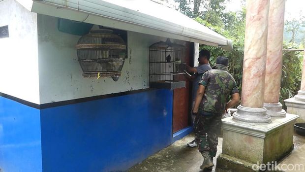 Ruangan ritual di rumah Slamet dukun Banjarnegara. Foto diambil Jumat (7/4/2023).