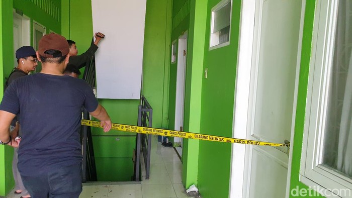 TKP rumah kos penusukan wanita di Medan. (Goklas Wisely/detikSumut)
