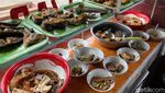 Asam Segar Pindang Ikan RM Terapung Mbok War yang Hits di Palembang