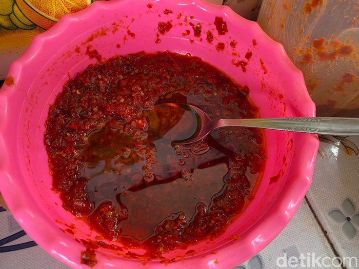 Asam Segar Pindang Ikan RM Terapung Mbok War yang Hits di Palemban