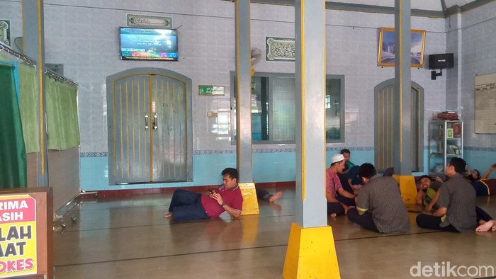 Bagian dalam Masjid Sidowayah, Klaten, Sabtu (8/4/2023).